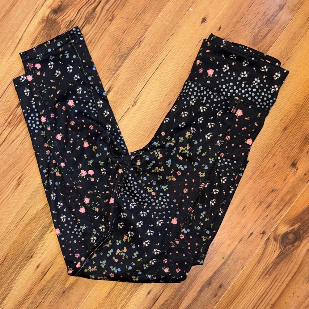 Aeropostale Black Floral Kids Leggings